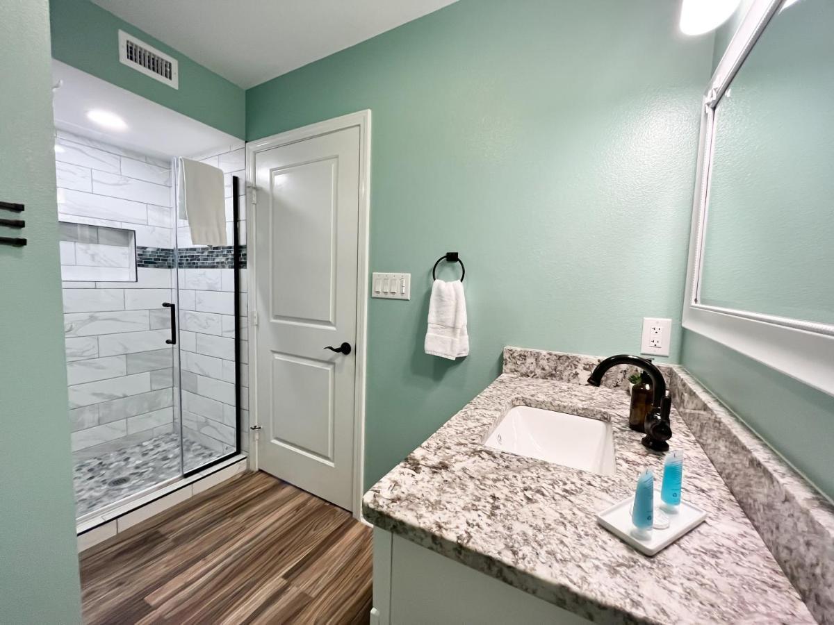 Rockport Waterfront Condo With A View Exterior photo